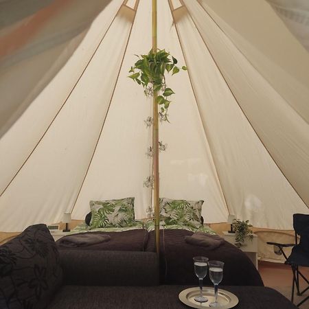 Koskentien Kotimajoitus & Luxury Glamping Lägenhet Jämsä Exteriör bild