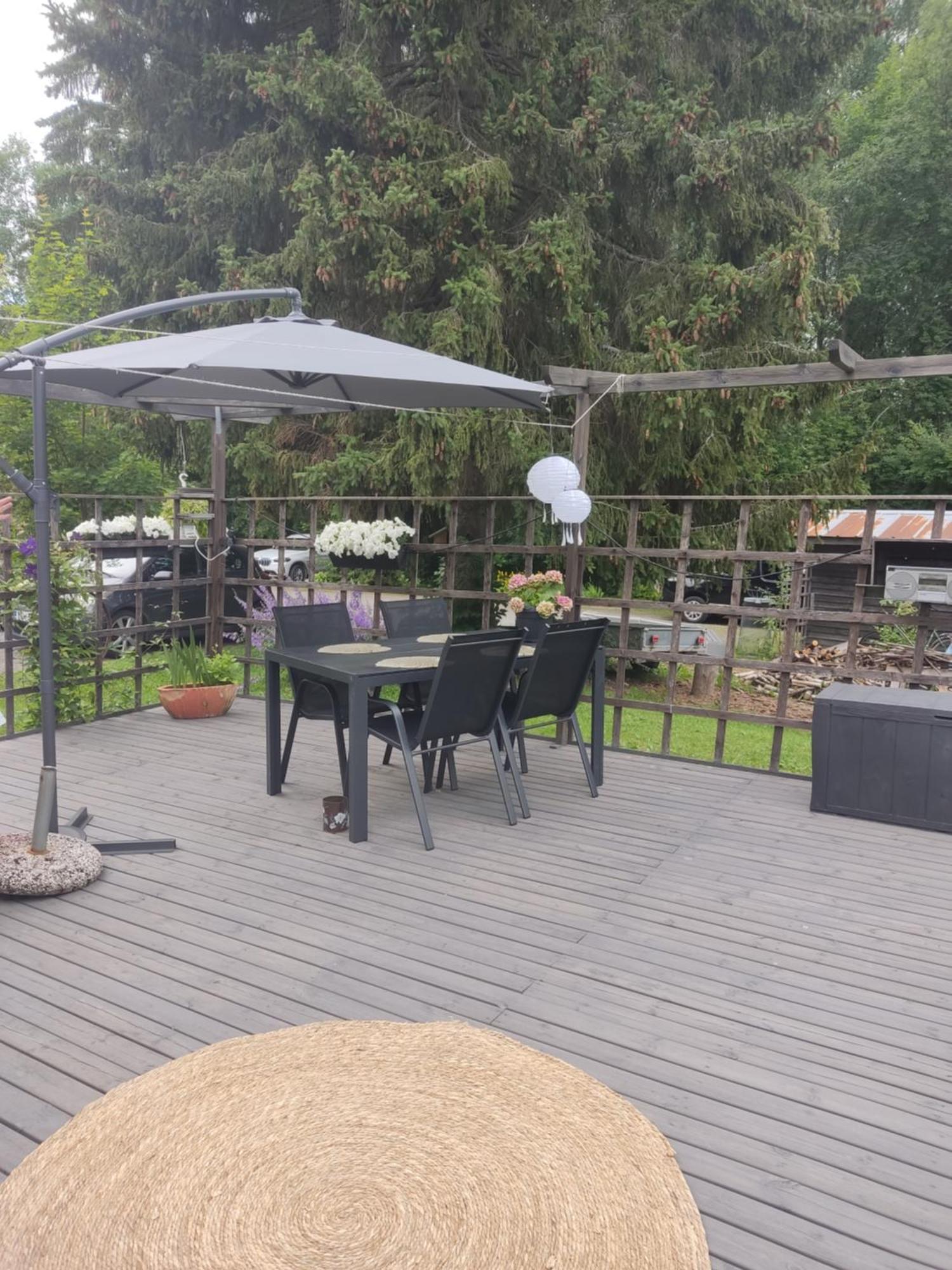 Koskentien Kotimajoitus & Luxury Glamping Lägenhet Jämsä Exteriör bild